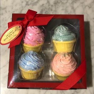 Olivia Grace cupcake bath bomb set